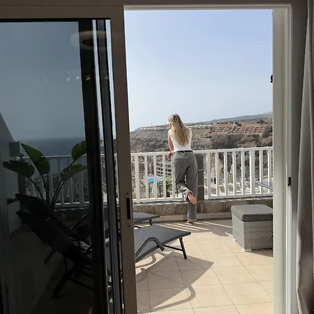 View Апартаменты *